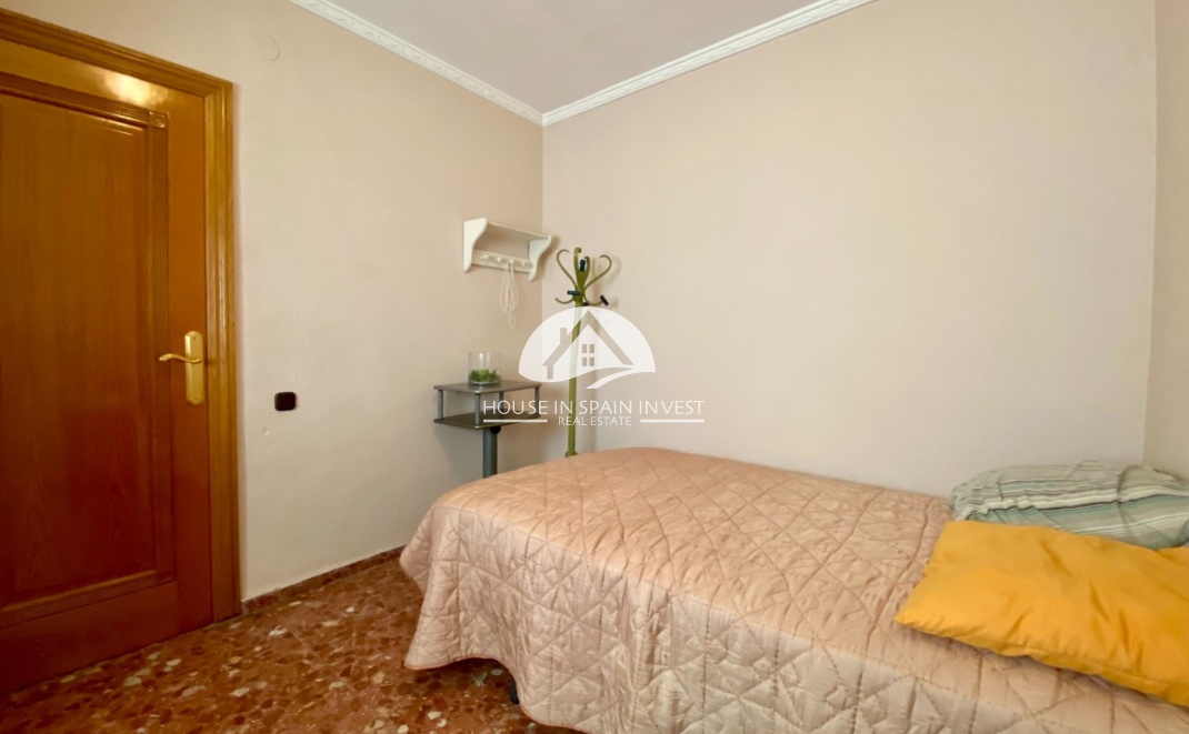 Resale - Apartment  - Torrevieja - Playa del Cura
