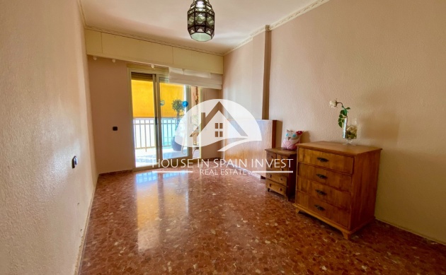Resale - Apartment  - Torrevieja - Playa del Cura