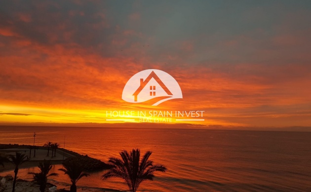 Resale - Apartment  - Torrevieja - Playa del Cura