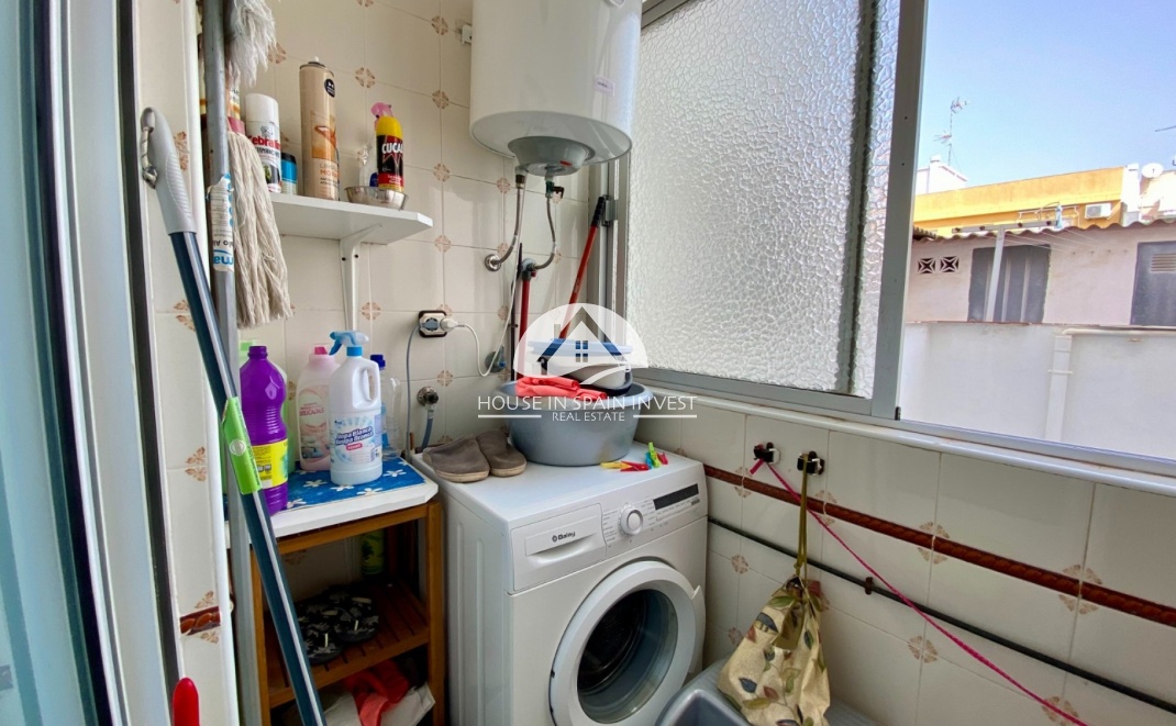 Resale - Apartment  - Torrevieja - Playa del Cura