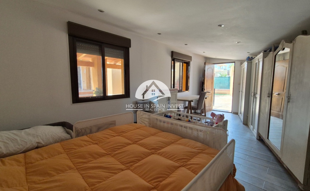 Resale - Villa - Torrevieja - Costa Blanca