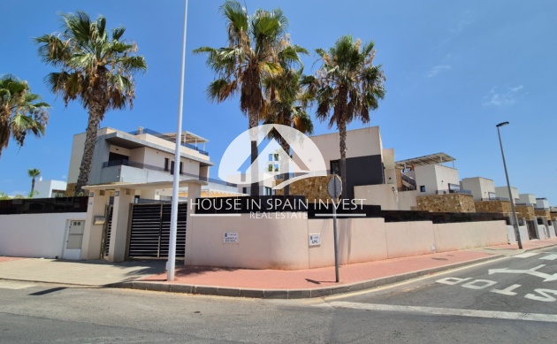 Resale - Villa - Torrevieja - Costa Blanca