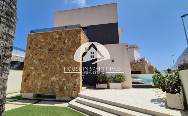 Resale - Villa - Torrevieja - Costa Blanca