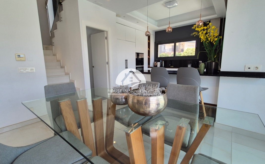 Resale - Villa - Torrevieja - Costa Blanca