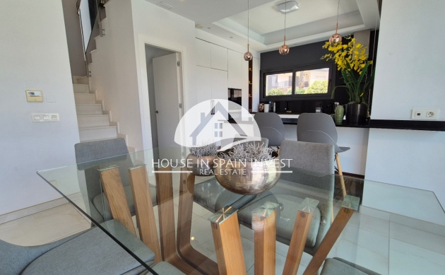 Resale - Villa - Torrevieja - Costa Blanca