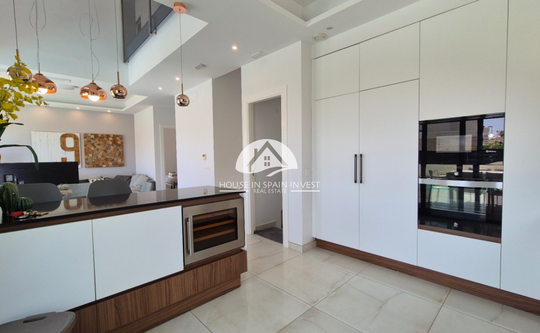 Resale - Villa - Torrevieja - Costa Blanca