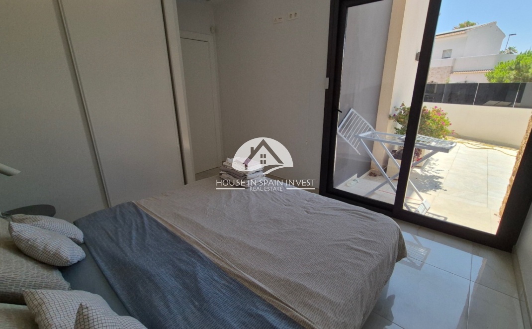 Resale - Villa - Torrevieja - Costa Blanca