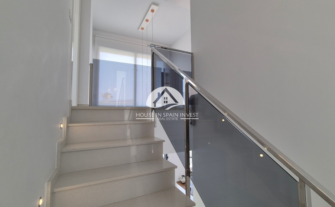 Resale - Villa - Torrevieja - Costa Blanca