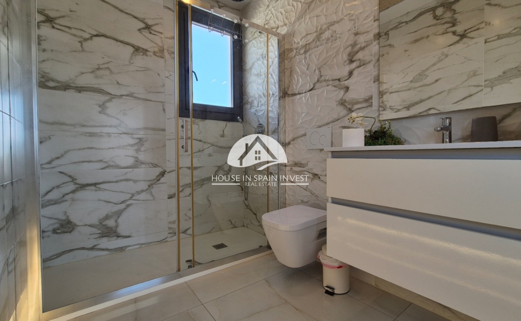 Resale - Villa - Torrevieja - Costa Blanca