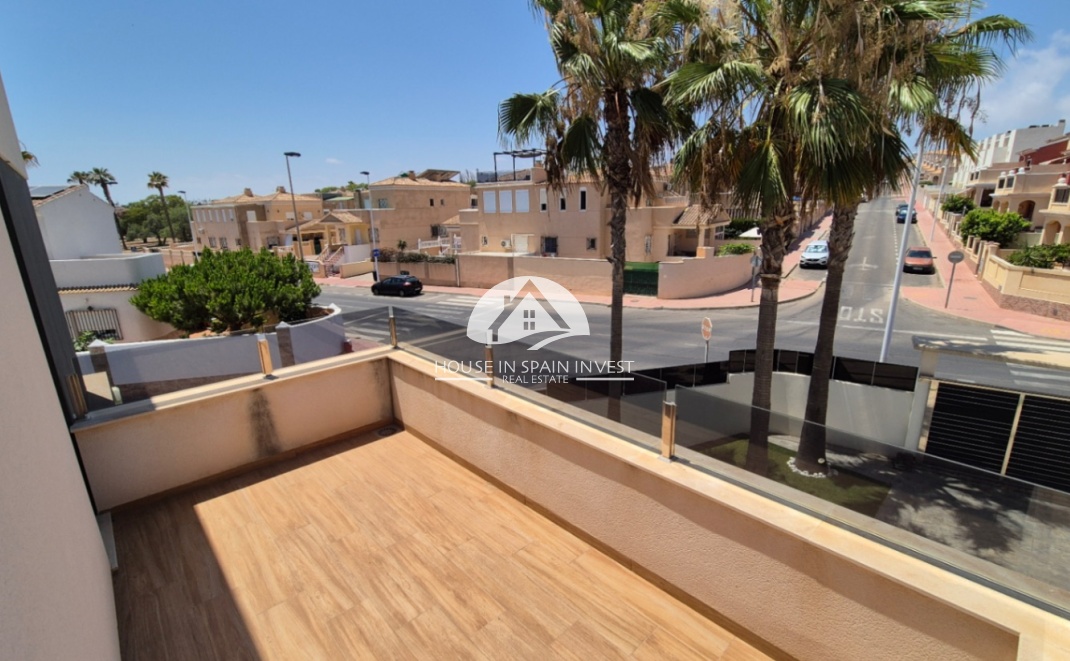 Resale - Villa - Torrevieja - Costa Blanca