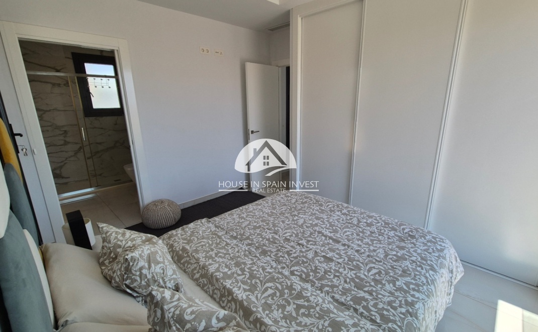 Resale - Villa - Torrevieja - Costa Blanca