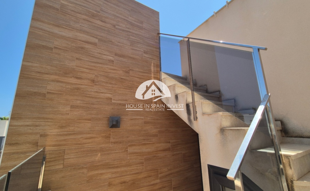 Resale - Villa - Torrevieja - Costa Blanca