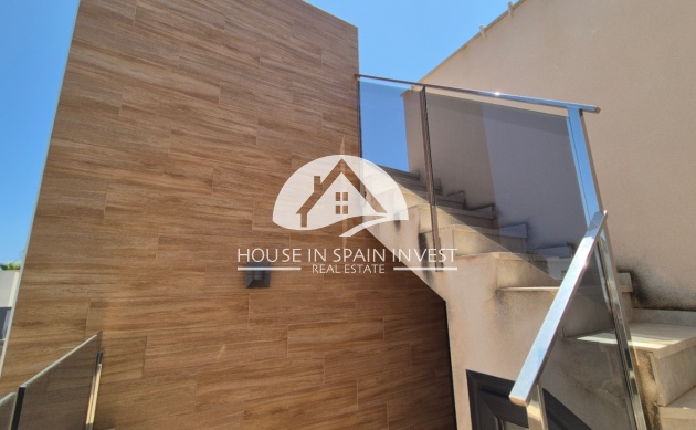 Resale - Villa - Torrevieja - Costa Blanca