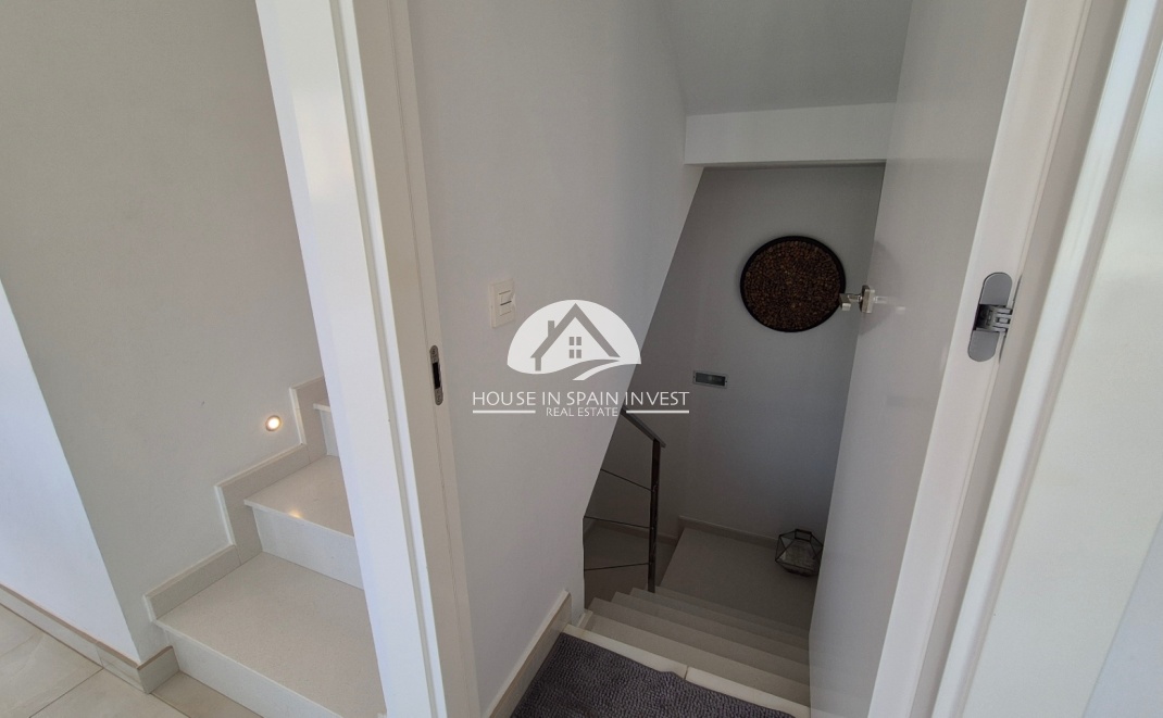 Resale - Villa - Torrevieja - Costa Blanca