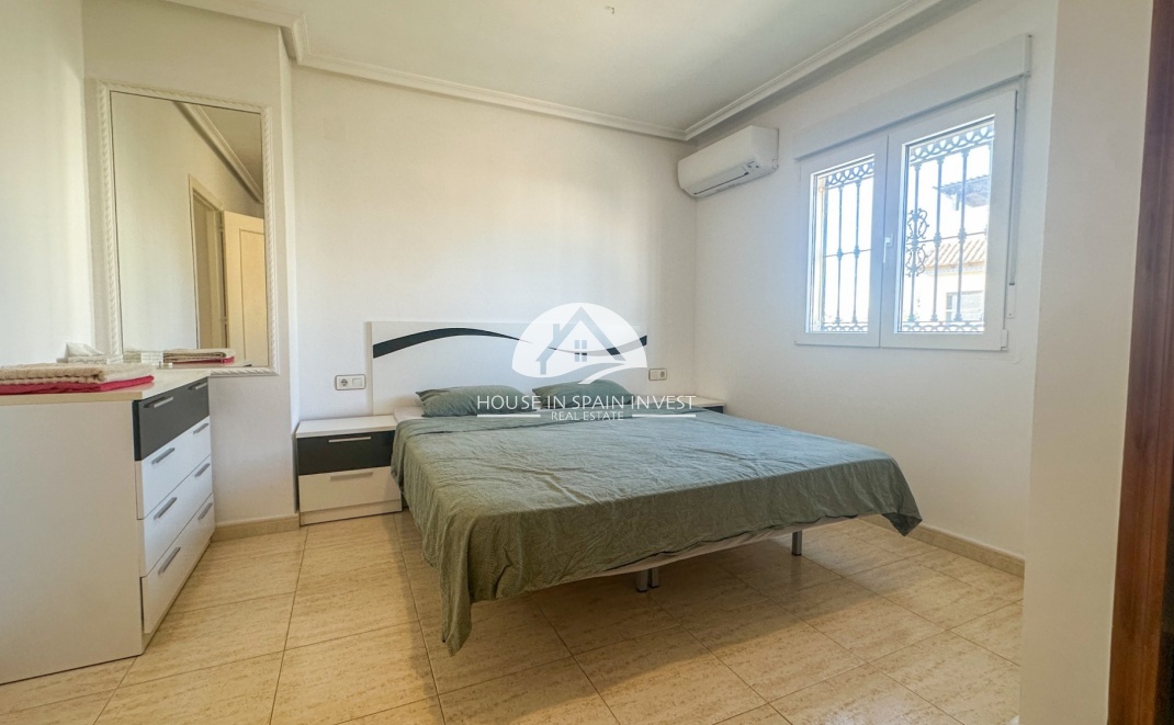 Resale - Townhouse - Torrevieja - Nueva Torrevieja