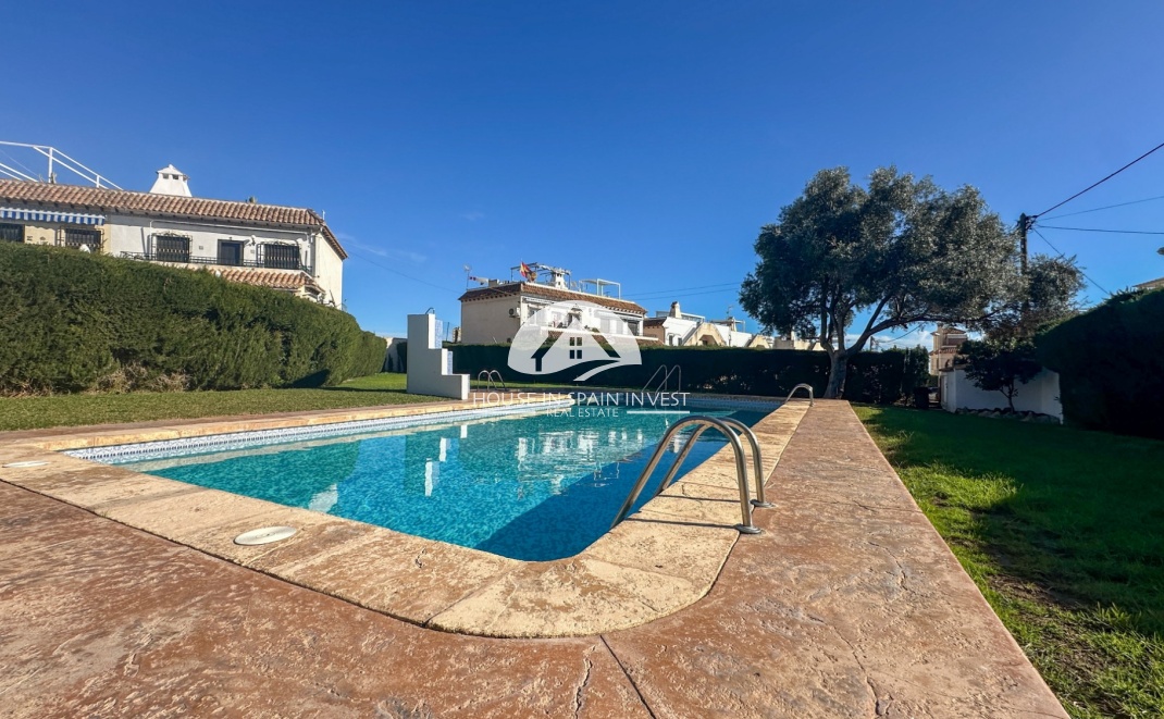 Resale - Townhouse - Torrevieja - Nueva Torrevieja