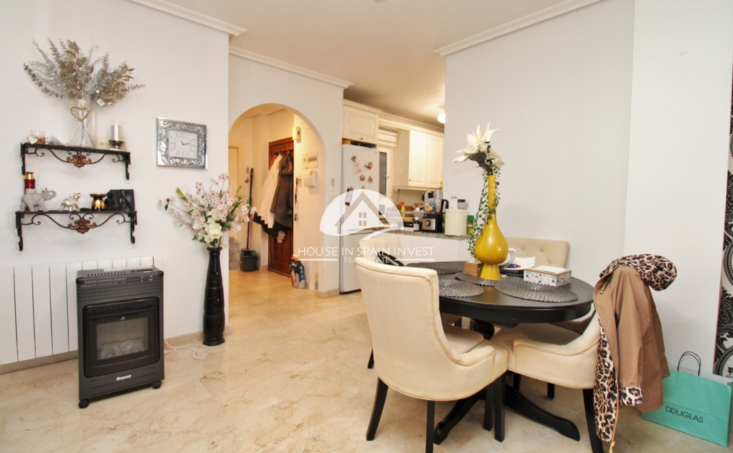 Resale - Apartment  - Orihuela Costa - Playa Flamenca