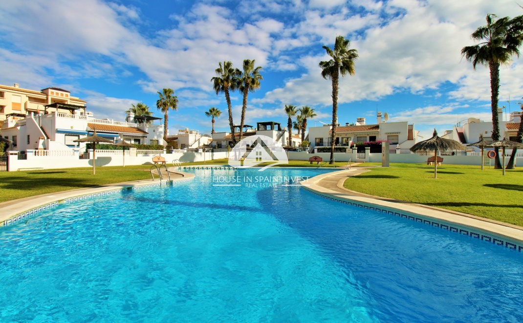 Resale - Apartment  - Orihuela Costa - Playa Flamenca
