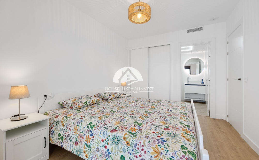 Resale - Apartment  - Orihuela Costa - Villamartín