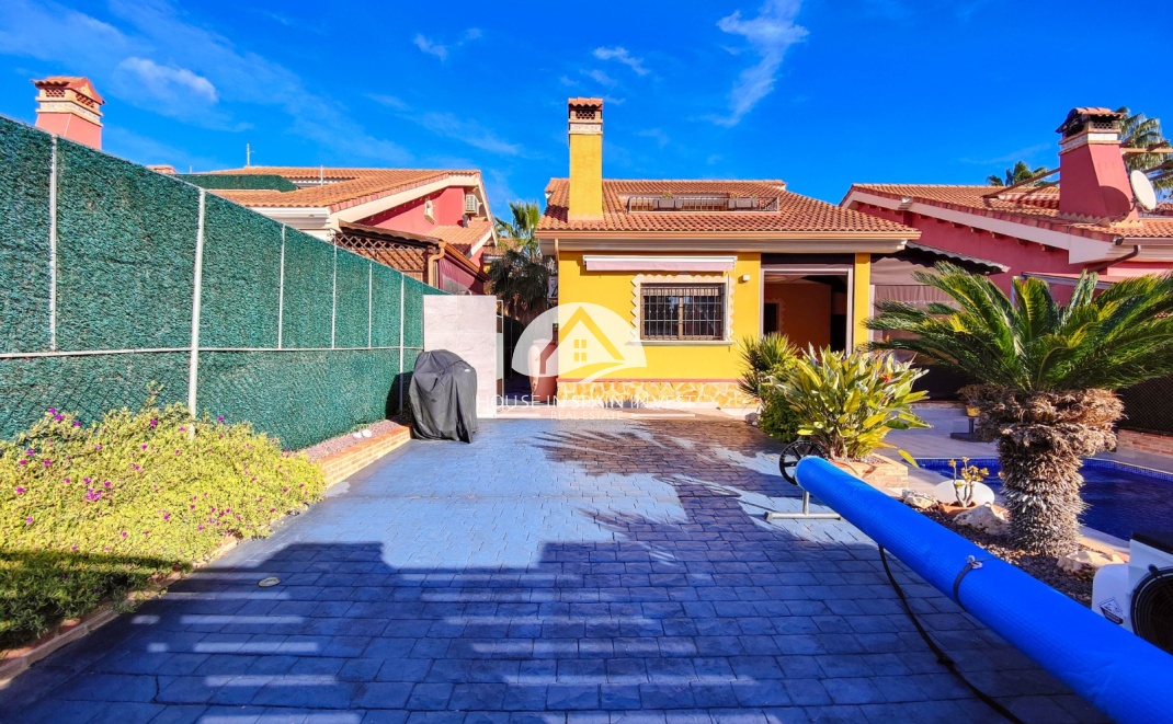 Herverkoop - Villa - Guardamar del Segura - El Raso