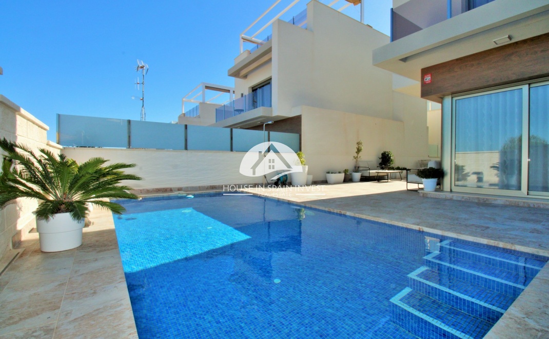 Resale - Villa - Orihuela Costa - Villamartín