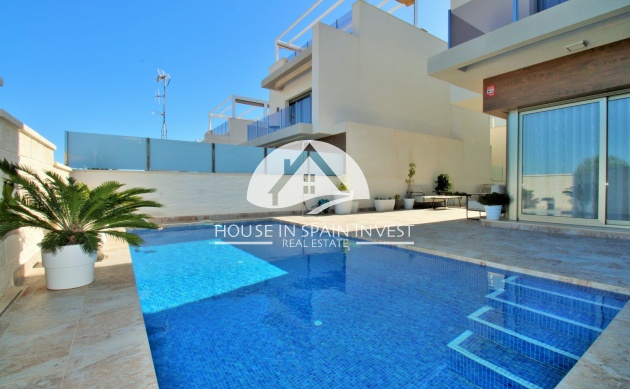 Resale - Villa - Orihuela Costa - Villamartín