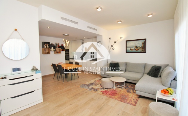 Resale - Villa - Orihuela Costa - Villamartín