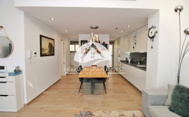 Resale - Villa - Orihuela Costa - Villamartín