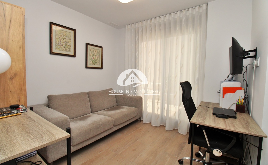 Resale - Villa - Orihuela Costa - Villamartín