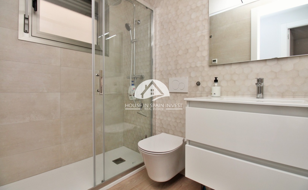 Resale - Villa - Orihuela Costa - Villamartín