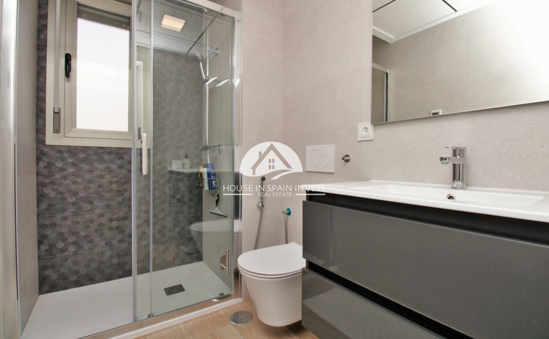 Resale - Villa - Orihuela Costa - Villamartín