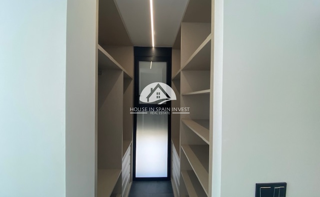 Resale - Villa - Torrevieja - Los Balcones  