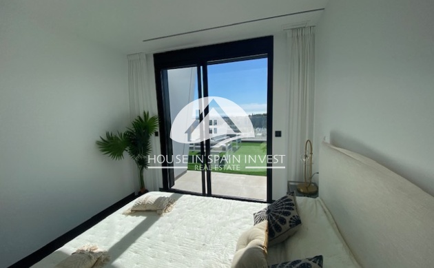 Resale - Villa - Torrevieja - Los Balcones  