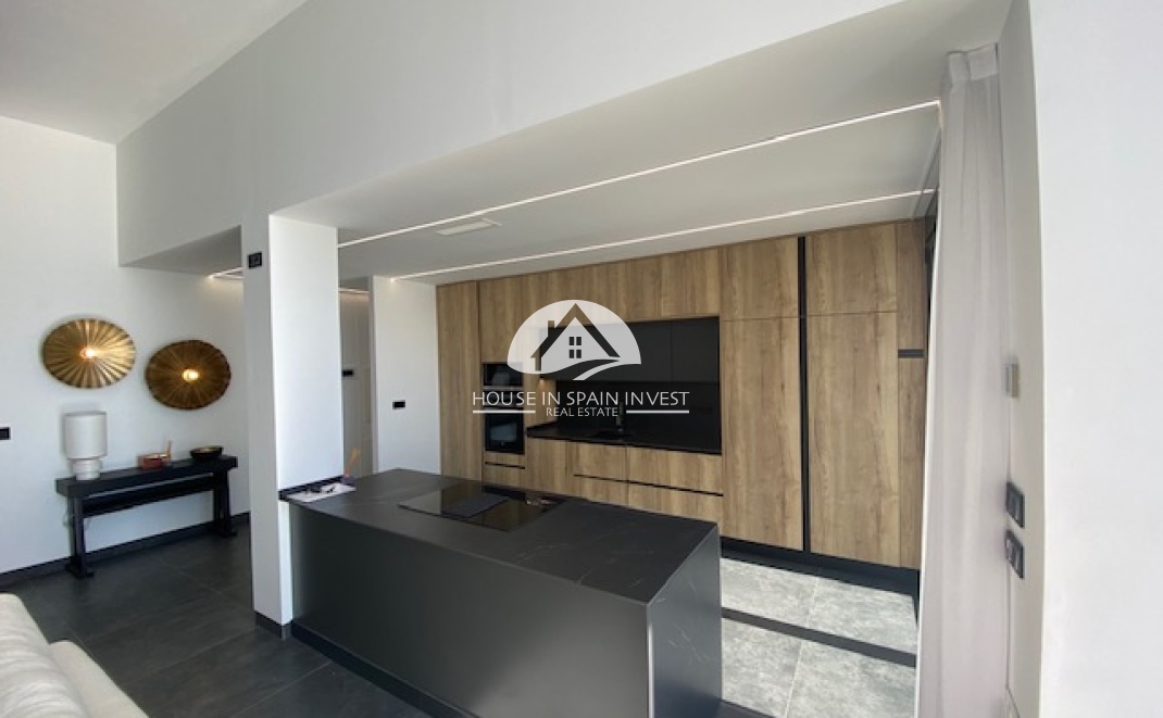 Resale - Villa - Torrevieja - Los Balcones  