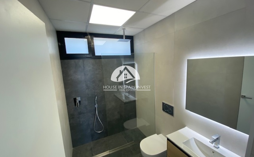 Resale - Villa - Torrevieja - Los Balcones  