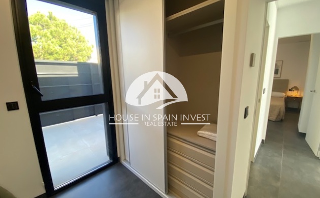 Resale - Villa - Torrevieja - Los Balcones  