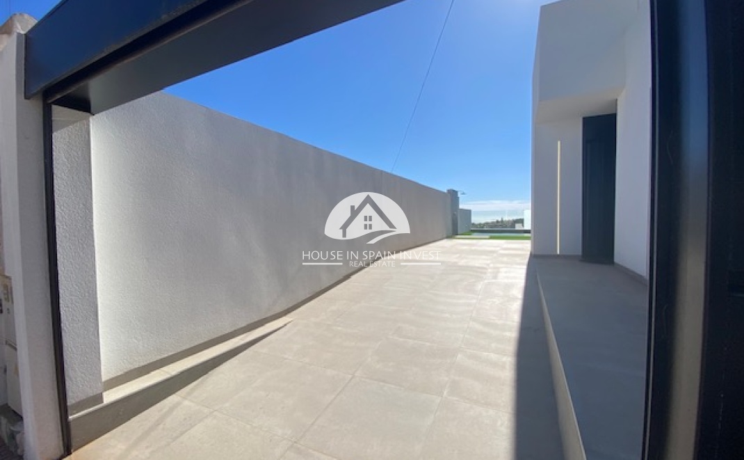 Resale - Villa - Torrevieja - Los Balcones  