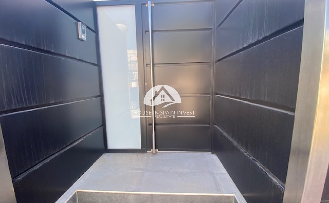 Resale - Villa - Torrevieja - Los Balcones  