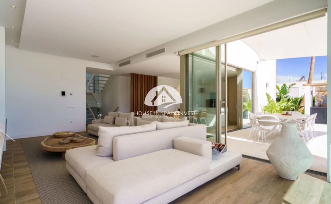 Resale - Villa - San Miguel de Salinas - Las Colinas Golf