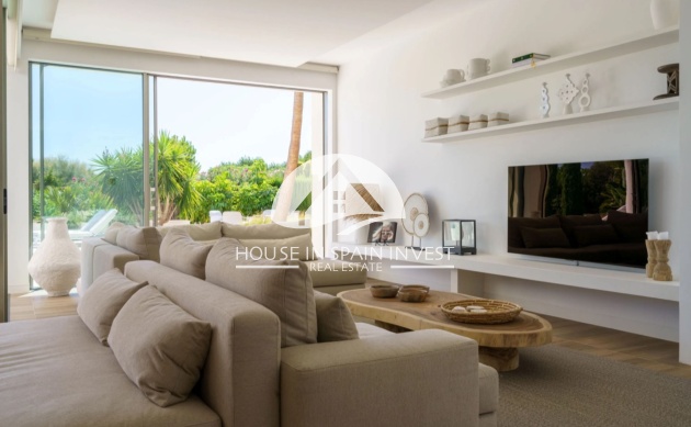 Resale - Villa - San Miguel de Salinas - Las Colinas Golf