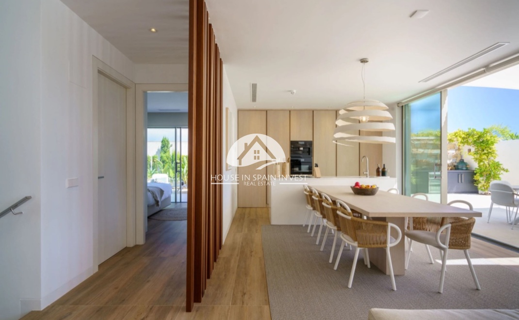 Resale - Villa - San Miguel de Salinas - Las Colinas Golf