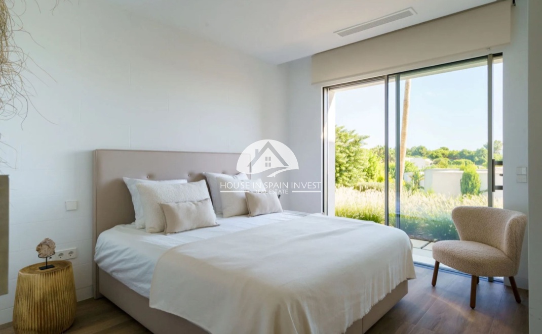 Resale - Villa - San Miguel de Salinas - Las Colinas Golf