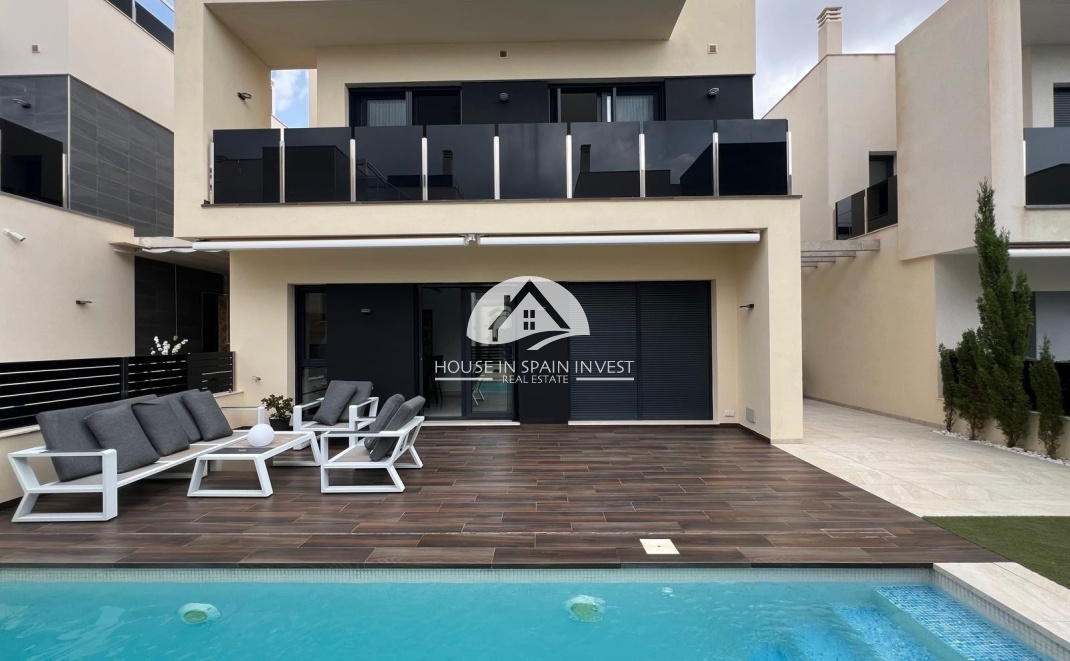 Resale - Villa - Orihuela Costa - Lomas De Cabo Roig