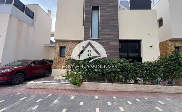 Resale - Villa - Orihuela Costa - Lomas De Cabo Roig