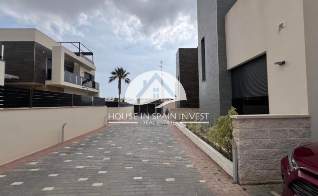 Resale - Villa - Orihuela Costa - Lomas De Cabo Roig