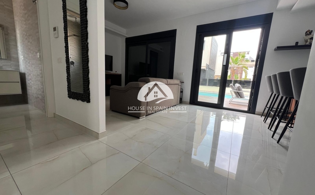 Resale - Villa - Orihuela Costa - Lomas De Cabo Roig