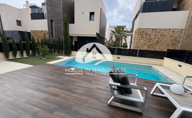 Resale - Villa - Orihuela Costa - Lomas De Cabo Roig