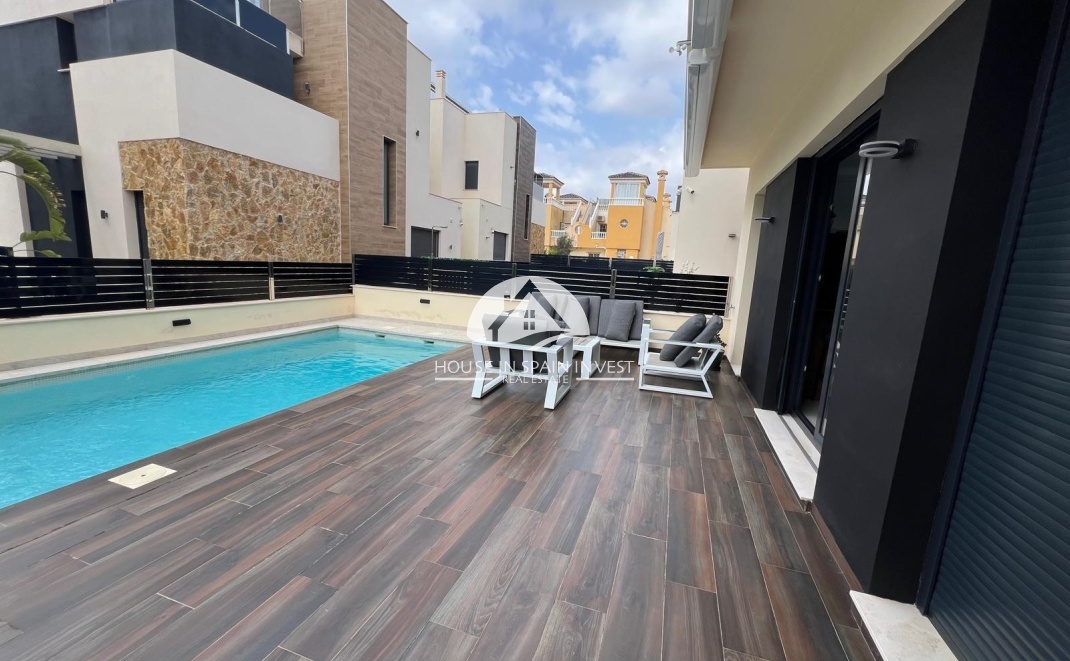 Resale - Villa - Orihuela Costa - Lomas De Cabo Roig