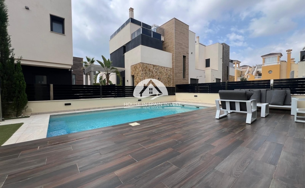 Resale - Villa - Orihuela Costa - Lomas De Cabo Roig