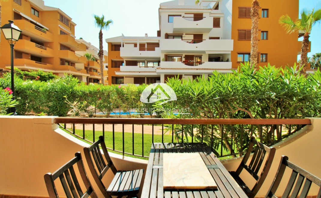 Resale - Apartment  - Torrevieja - Punta Prima  